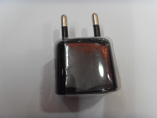 Pengisi Daya Mobil Mini USB Hitam/Putih Portabel untuk iPhone BLACKBERRY